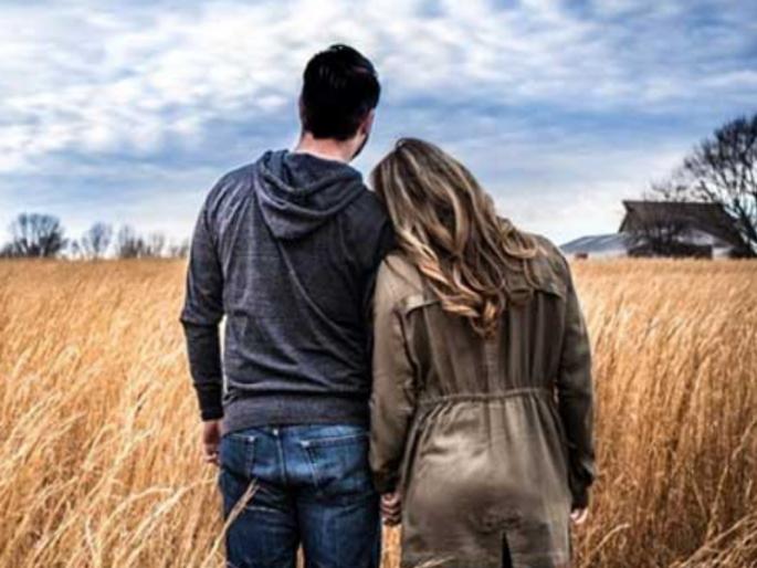 Attempts to blackmail by feigning love An extreme step taken by the young man | प्रेमाचे नाटक करून ब्लॅकमेल करण्याचा प्रयत्न; तरुणाने उचलले टोकाचे पाऊल Attempts to blackmail by feigning love An extreme step taken by the young man | प्रेमाचे नाटक करून ब्लॅकमेल करण्याचा प्रयत्न; तरुणाने उचलले टोकाचे पाऊल