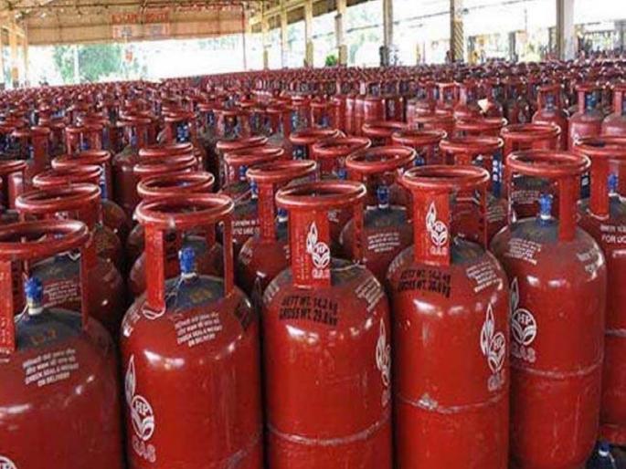 Gas subsidy will stop have you done e kyc in cities government started public awareness ujjwalaa yojana | गॅसचे अनुदान होईल बंद; तुम्ही ई-केवायसी केली का? शहरामध्ये उज्ज्वला योजनेची जनजागृती सुरू 