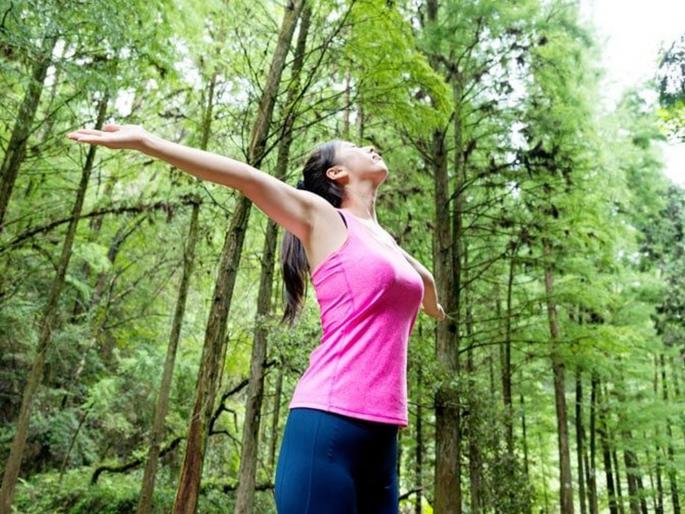 Lungs will be healthy when you will practice these 5 exercises every day | फुफ्फुसं निरोगी ठेवण्यासाठी रोज करा 'या' ५ एक्सरसाइज!