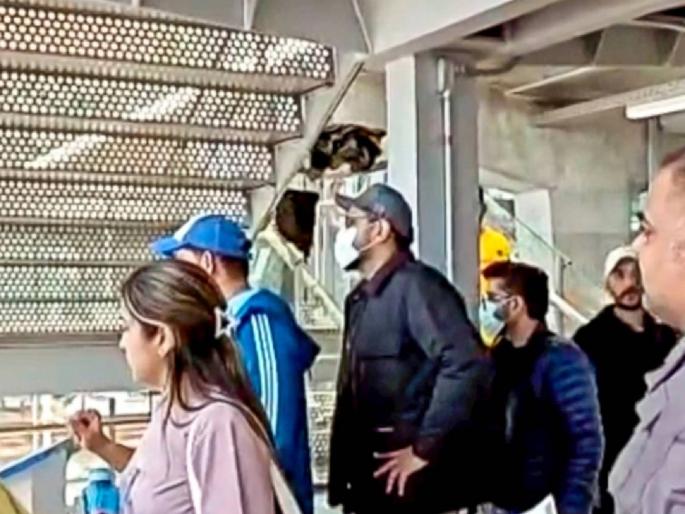 Luthra brothers, absconding in nightclub fire case, brought to Delhi; had fled to Thailand | नाईट क्लब आग प्रकरणी फरार लुथरा बंधूंना दिल्लीत आणले; थायलंडला पळून गेले होते Luthra brothers, absconding in nightclub fire case, brought to Delhi; had fled to Thailand | नाईट क्लब आग प्रकरणी फरार लुथरा बंधूंना दिल्लीत आणले; थायलंडला पळून गेले होते