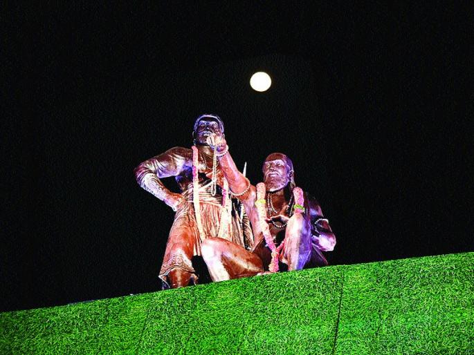 Shivsamtha memorial celebration ceremony, statue of Shivrajaya and Samarth Ramdas | शिवसमर्थ स्मारक लोकार्पण सोहळा, शिवराय अन् समर्थ रामदास भेटीचा पुतळा Shivsamtha memorial celebration ceremony, statue of Shivrajaya and Samarth Ramdas | शिवसमर्थ स्मारक लोकार्पण सोहळा, शिवराय अन् समर्थ रामदास भेटीचा पुतळा