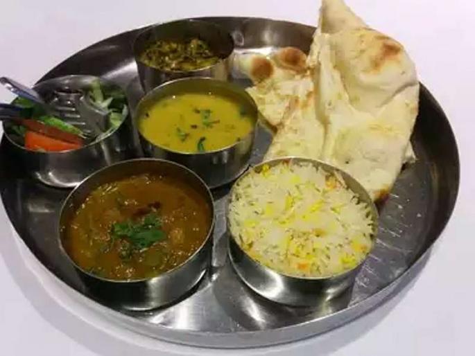 Subsidy of 5 rupees for 'Shiv bhojan' | १० रुपयांच्या ‘शिवभोजन’ला ४० रुपये अनुदान Subsidy of 5 rupees for 'Shiv bhojan' | १० रुपयांच्या ‘शिवभोजन’ला ४० रुपये अनुदान