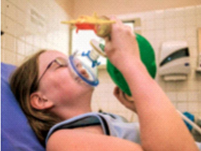 Depressed? - Laughing gas will keep you happy! | नैराश्य आलंय? - लाफिंग गॅस ठेवेल आनंदी! Depressed? - Laughing gas will keep you happy! | नैराश्य आलंय? - लाफिंग गॅस ठेवेल आनंदी!