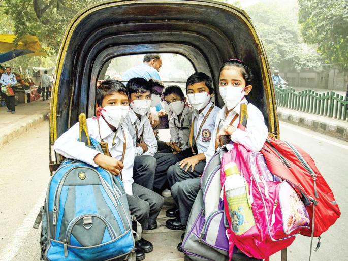 Health emergencies due to pollution in Delhi area; Restrictions on construction | दिल्ली परिसरात प्रदूषणामुळे आरोग्यविषयक आणीबाणी; बांधकामांना बंदी Health emergencies due to pollution in Delhi area; Restrictions on construction | दिल्ली परिसरात प्रदूषणामुळे आरोग्यविषयक आणीबाणी; बांधकामांना बंदी