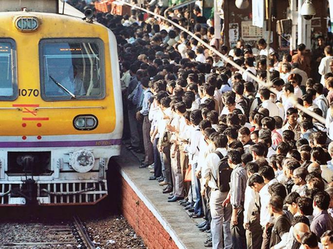 How to avoid crowded places in Mumbai ?; The question of the general public | Corona Virus: मुंबईत गर्दीची ठिकाणे टाळणार कशी?; सर्वसामान्यांचा सवाल How to avoid crowded places in Mumbai ?; The question of the general public | Corona Virus: मुंबईत गर्दीची ठिकाणे टाळणार कशी?; सर्वसामान्यांचा सवाल