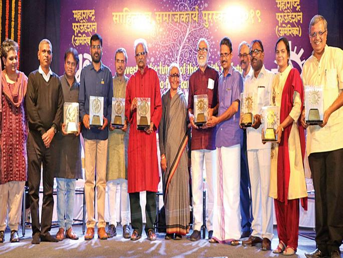 Where do Dalits, tribes bring documents? Aruna Roy criticizes government | दलित, आदिवासींनी कागदपत्रे कुठून आणायची?; अरुणा रॉय यांची सरकारवर टीका Where do Dalits, tribes bring documents? Aruna Roy criticizes government | दलित, आदिवासींनी कागदपत्रे कुठून आणायची?; अरुणा रॉय यांची सरकारवर टीका