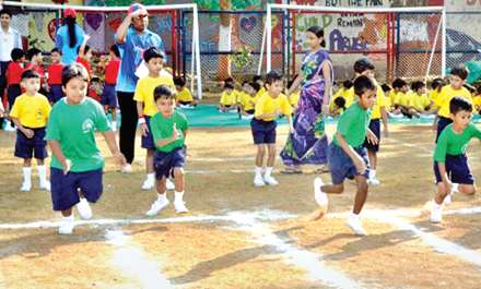 Signs of delay in RTE admission process; Zilla Parishad, parents have no suggestions | आरटीईची प्रवेश प्रक्रिया यंदाही लांबण्याची चिन्हे; जिल्हा परिषदा, पालकांना सूचनाच नाहीत