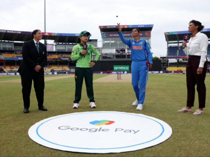 Women's World Cup 2025 Controversy at toss clouds rivalry clash Pakistan win toss despite wrong call against India Fatima Sana and Harmanpreet Kaur Watch Video | IND vs PAK: टॉस वेळी पाकिस्तानी कॅप्टनची चिटिंग? ते हरमनप्रीतलाही नाही कळलं (VIDEO)