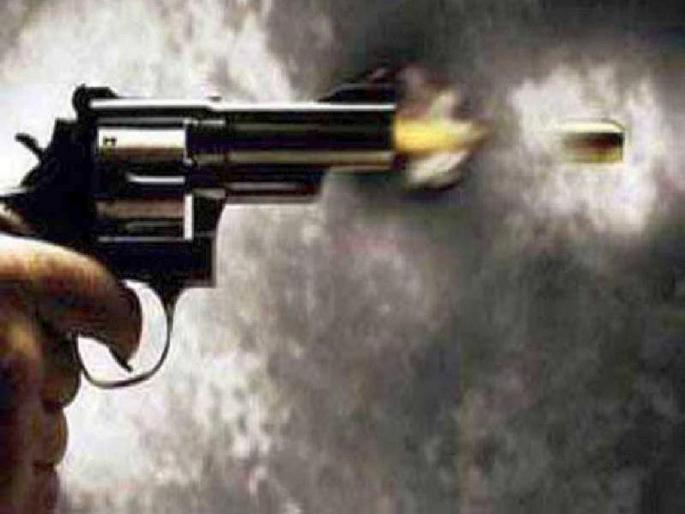 man shot after cinestyle chase over old dispute, incident near Gobarwahi railway crossing | सिनेस्टाईल पाठलाग करून एकावर गोळ्या झाडल्या, गोबरवाही रेल्वे फाटकाजवळील घटना man shot after cinestyle chase over old dispute, incident near Gobarwahi railway crossing | सिनेस्टाईल पाठलाग करून एकावर गोळ्या झाडल्या, गोबरवाही रेल्वे फाटकाजवळील घटना