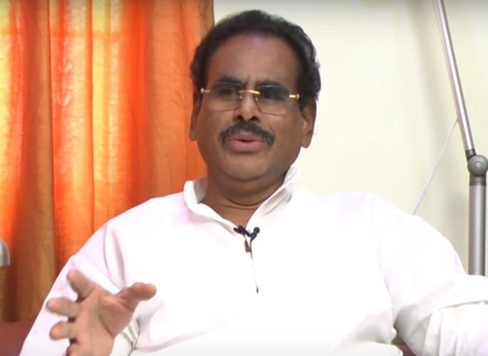 Shashikala's husband M. Natarajan got new life due to his wages | रोजंदारी कामगाराच्या किडनी-लिव्हरमुळे वाचले शशिकलाच्या नव-याचे प्राण Shashikala's husband M. Natarajan got new life due to his wages | रोजंदारी कामगाराच्या किडनी-लिव्हरमुळे वाचले शशिकलाच्या नव-याचे प्राण