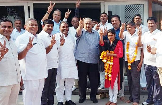  . Candidates in the election arena | ६१३ उमेदवार निवडणूक रिंगणात