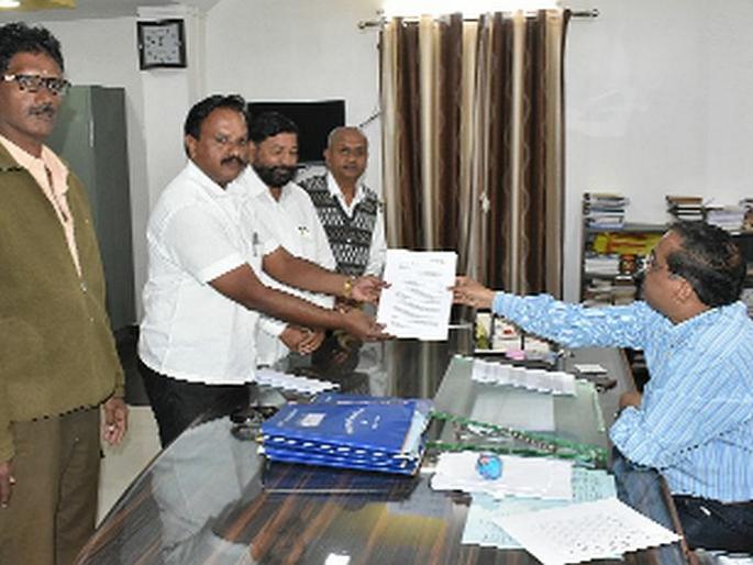 Illegal construction on open space | ओपन स्पेसवर बेकायदेशीर बांधकाम Illegal construction on open space | ओपन स्पेसवर बेकायदेशीर बांधकाम