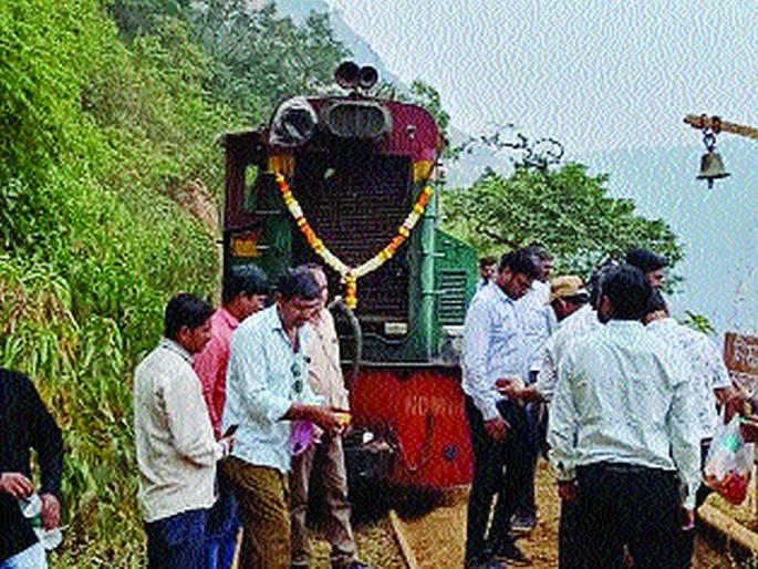 Matheran to Aman Lodge Mini Train service will start from 1st December | माथेरान ते अमन लॉज मिनी ट्रेन सेवा २८ डिसेंबरपासून होणार सुरू Matheran to Aman Lodge Mini Train service will start from 1st December | माथेरान ते अमन लॉज मिनी ट्रेन सेवा २८ डिसेंबरपासून होणार सुरू