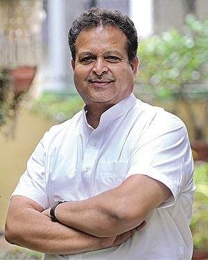 BJP-Sena trust imports candidates! | भाजप-सेनेची भिस्त आयात उमेदवारांवर, निष्ठावंतांची गोची BJP-Sena trust imports candidates! | भाजप-सेनेची भिस्त आयात उमेदवारांवर, निष्ठावंतांची गोची