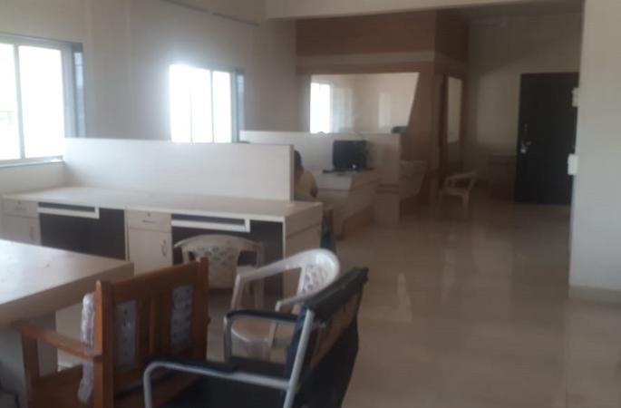 Lokmat Sting; In absence of BDs, many people in the Madha Panchayat Samiti are at the Duty House | लोकमत स्टिंग; बीडीओंच्या गैरहजेरीत माढा पंचायत समितीमधील अनेक जण आॅन ड्यूटी घरी Lokmat Sting; In absence of BDs, many people in the Madha Panchayat Samiti are at the Duty House | लोकमत स्टिंग; बीडीओंच्या गैरहजेरीत माढा पंचायत समितीमधील अनेक जण आॅन ड्यूटी घरी