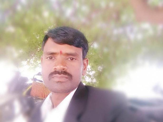 Accidental death of a young lawyer on his way to Madha court in solapur | माढा कोर्टातील कामकाजानिमित्त निघालेल्या तरुण वकिलाचा अपघाती मृत्यू Accidental death of a young lawyer on his way to Madha court in solapur | माढा कोर्टातील कामकाजानिमित्त निघालेल्या तरुण वकिलाचा अपघाती मृत्यू