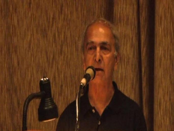 play on note ban , and cow vigilantes : Madhav Vaze | गोहत्याबंदी, नोटाबंदीच्या निर्णयावर नाटक यायला पाहिजे : माधव वझे  play on note ban , and cow vigilantes : Madhav Vaze | गोहत्याबंदी, नोटाबंदीच्या निर्णयावर नाटक यायला पाहिजे : माधव वझे