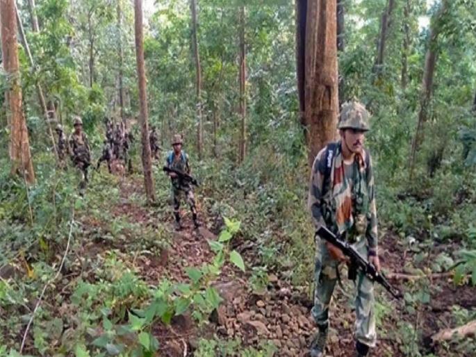 Madhya Pradesh : Encounter between police and Naxalites in Balaghat; 4 female Naxalites killed, many injured | बालाघाटमध्ये पोलिस आणि नक्षलवाद्यांमध्ये चकमक; 4 महिला नक्षलवादी ठार, अनेक जखमी Madhya Pradesh : Encounter between police and Naxalites in Balaghat; 4 female Naxalites killed, many injured | बालाघाटमध्ये पोलिस आणि नक्षलवाद्यांमध्ये चकमक; 4 महिला नक्षलवादी ठार, अनेक जखमी