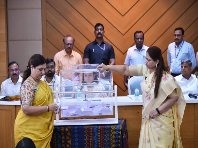 Election nagarparishad women remain More than 40% of mayor posts in Pune district are for women | निवडणुकीची रणधुमाळी! महिलाराज कायम; पुणे जिल्ह्यात ४०% पेक्षा जास्त नगराध्यक्षपदे महिलांसाठी