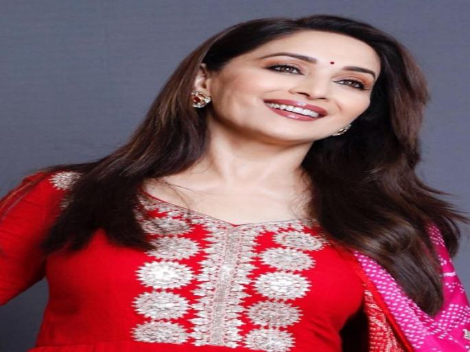 Madhuri Dixit says that you can look good even in fifteen minutes .... she has a trick for that! | माधुरी दीक्षित म्हणते पंधरा मिनिटातही सुंदर दिसता येतं! त्यासाठी तिच्याकडे आहे एक युक्ती