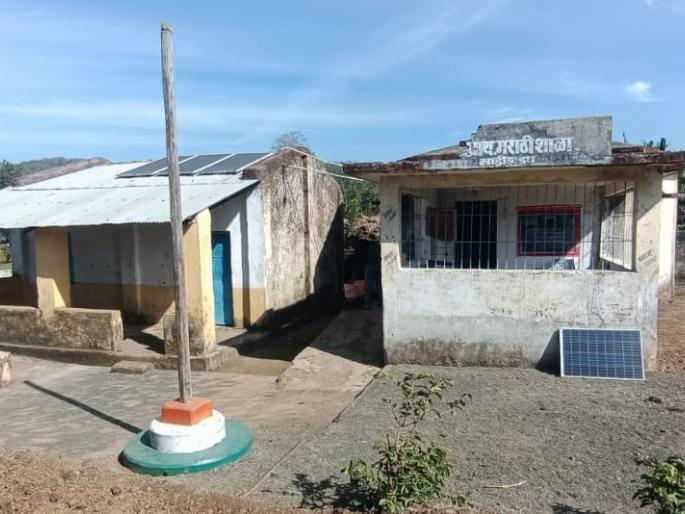 one student and two teachers in school of amravati zilla parishad | धक्कादायक... अमरावती जिल्हा परिषदेच्या माडीझडप शाळेत एक विद्यार्थी अन् दोन शिक्षक one student and two teachers in school of amravati zilla parishad | धक्कादायक... अमरावती जिल्हा परिषदेच्या माडीझडप शाळेत एक विद्यार्थी अन् दोन शिक्षक