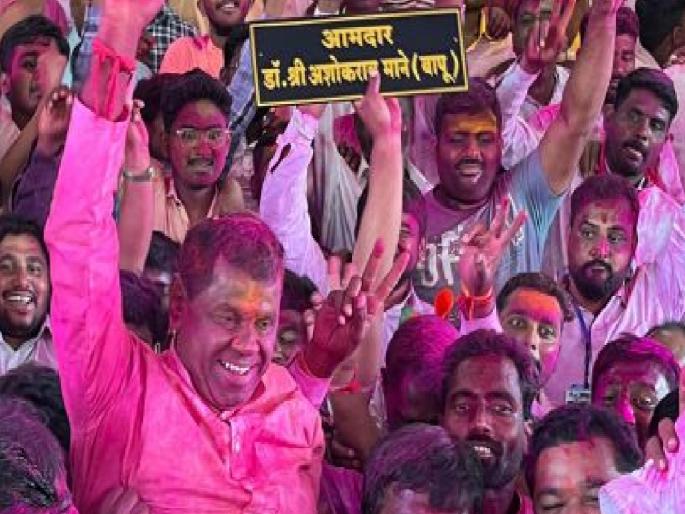 New political equations in politics in Hatkanangale taluka with the unity of Mahayuti and component parties | Kolhapur politics: हातकणंगलेमध्ये नवी राजकीय समीकरणे उदयाला, महाविकास आघाडी कागदावरच New political equations in politics in Hatkanangale taluka with the unity of Mahayuti and component parties | Kolhapur politics: हातकणंगलेमध्ये नवी राजकीय समीकरणे उदयाला, महाविकास आघाडी कागदावरच