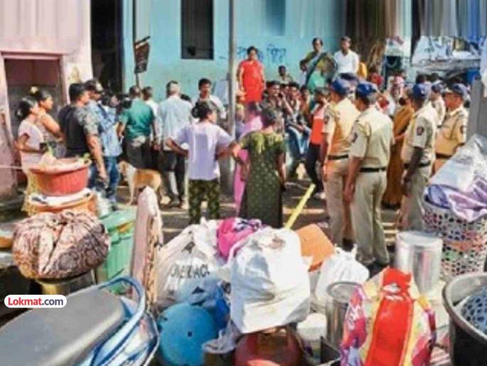 All houses to be handed over within a week! Thane-Borivali tunnel work accelerates; Slums removed in Magathane | आठवडाभरात सर्व घरे जमीनदाेस्त! ठाणे-बोरीवली टनेलच्या कामाला वेग; मागाठाणेत झोपड्या हटवल्या All houses to be handed over within a week! Thane-Borivali tunnel work accelerates; Slums removed in Magathane | आठवडाभरात सर्व घरे जमीनदाेस्त! ठाणे-बोरीवली टनेलच्या कामाला वेग; मागाठाणेत झोपड्या हटवल्या