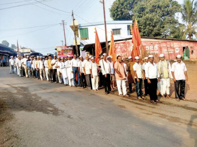 palakhi in pandharpur | माघवारी पायी दिंडी : शिरगांवहून श्री क्षेत्र पंढरपूरकडे पायी दिंडीचे प्रस्थान, वारकऱ्यांचा मोठा सहभाग palakhi in pandharpur | माघवारी पायी दिंडी : शिरगांवहून श्री क्षेत्र पंढरपूरकडे पायी दिंडीचे प्रस्थान, वारकऱ्यांचा मोठा सहभाग