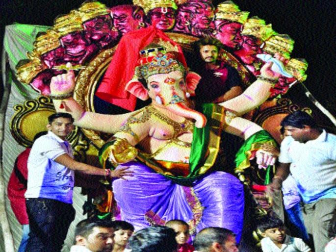 Among the societies, the magnificent atmosphere of Maghi Ganeshotsav, the number of Ganesh Mandals increased | सोसायट्यांमध्ये माघी गणेशोत्सवाचे मंगलमय वातावरण, गणेश मंडळांची संख्या वाढली Among the societies, the magnificent atmosphere of Maghi Ganeshotsav, the number of Ganesh Mandals increased | सोसायट्यांमध्ये माघी गणेशोत्सवाचे मंगलमय वातावरण, गणेश मंडळांची संख्या वाढली