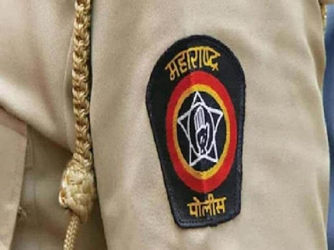 Bribe demanded from the police, arrest of the police, 1500 asked for approval of medical payment | पोलिसाकडेच मागितली लाच, पोलिसाला अटक, वैद्यकीय देयक मंजुरीसाठी मागितले दीड हजार Bribe demanded from the police, arrest of the police, 1500 asked for approval of medical payment | पोलिसाकडेच मागितली लाच, पोलिसाला अटक, वैद्यकीय देयक मंजुरीसाठी मागितले दीड हजार