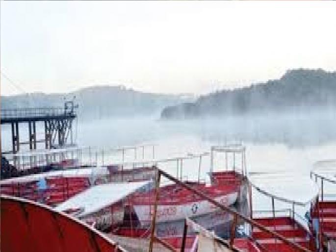 Temperature of Mahabaleshwar is at 12 degrees, temperature of Satara is also dropping continuously | महाबळेश्वरचे तापमान १२ अंशावर, साताऱ्याच्या तापमानातही सातत्याने उतार Temperature of Mahabaleshwar is at 12 degrees, temperature of Satara is also dropping continuously | महाबळेश्वरचे तापमान १२ अंशावर, साताऱ्याच्या तापमानातही सातत्याने उतार