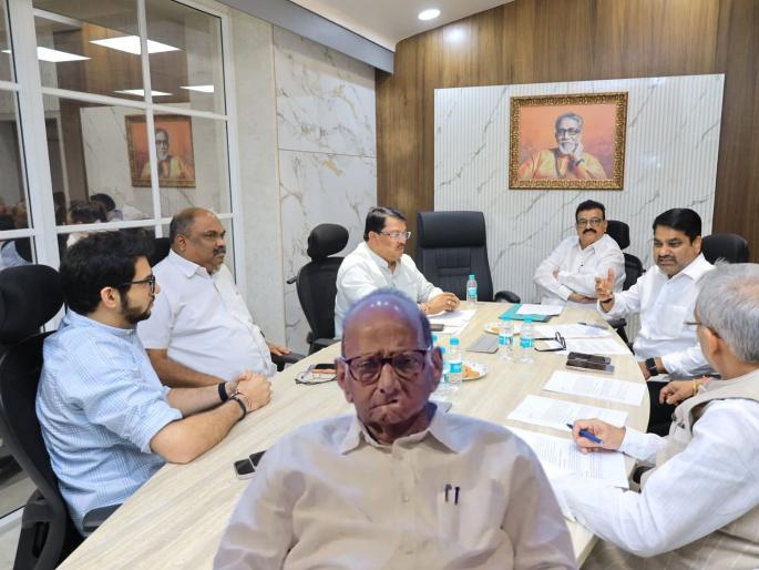 NCP (Sharad Pawar) boycotting the opposition? Back to the meeting held on the eve of the convention | राष्ट्रवादी (शरद पवार) चा विरोधकांवरच बहिष्कार? अधिवेशनाच्या पूर्वसंध्येला झालेल्या बैठकीकडे पाठ NCP (Sharad Pawar) boycotting the opposition? Back to the meeting held on the eve of the convention | राष्ट्रवादी (शरद पवार) चा विरोधकांवरच बहिष्कार? अधिवेशनाच्या पूर्वसंध्येला झालेल्या बैठकीकडे पाठ