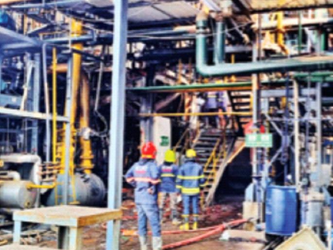 39 hours of recovery work in Mahad tragedy; Four workers are missing | महाड दुर्घटनेत ३९ तासांचे शाेधकार्य; चार कामगार बेपत्ताच