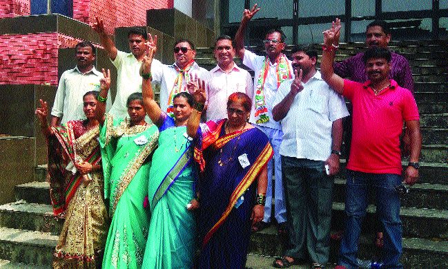 Shivsena's 21, Congress's 20 sarpanchs in Mahad | महाडमध्ये शिवसेनेचे २१, काँग्रेसचे २० सरपंच  Shivsena's 21, Congress's 20 sarpanchs in Mahad | महाडमध्ये शिवसेनेचे २१, काँग्रेसचे २० सरपंच