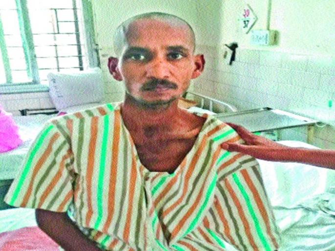 humanity is overcome on Destiny | नियतीवर केली माणुसकीने मात, कुटुंबीयांचाही घेतला शोध