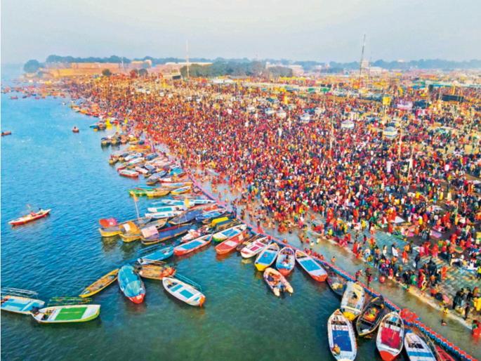 Fire in Mahakumbh on the second day too | दुसऱ्या दिवशीही महाकुंभमध्ये आग Fire in Mahakumbh on the second day too | दुसऱ्या दिवशीही महाकुंभमध्ये आग