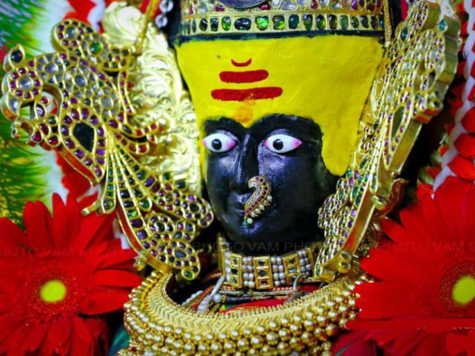 Read Siddha Kunjika Stotra regularly to remove vastudosha and for good health | वास्तुदोष दूर करण्यासाठी आणि सुदृढ आरोग्यासाठी नियमीत वाचा सिद्ध कुंजिका स्तोत्र Read Siddha Kunjika Stotra regularly to remove vastudosha and for good health | वास्तुदोष दूर करण्यासाठी आणि सुदृढ आरोग्यासाठी नियमीत वाचा सिद्ध कुंजिका स्तोत्र