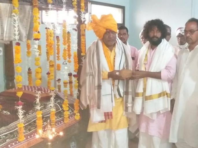 Mahant Babusing Maharaj Elected as a successor of Sant Ramrao Maharaj | संत रामराव महाराज यांचे उत्तराधिकारी म्हणून महंत बाबुसिंग महाराजांची निवड 