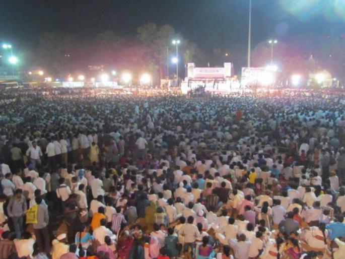 Mahaparinirvan Diwas, ready for administration | महापरिनिर्वाण दिनासाठी लोटला भीमसागर, प्रशासन सज्ज Mahaparinirvan Diwas, ready for administration | महापरिनिर्वाण दिनासाठी लोटला भीमसागर, प्रशासन सज्ज