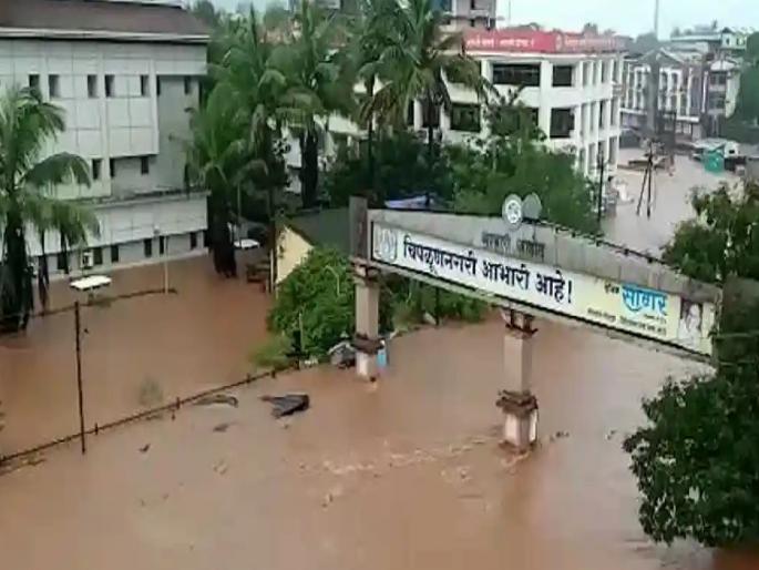 I don't want the ground floor, give me a room upstairs, Chiplunkar is afraid of floods | chiplun flood: तळमजला नको रे बाबा, उंचीवरचीच खोली द्या, चिपळूणकरांना महापुराची धास्ती