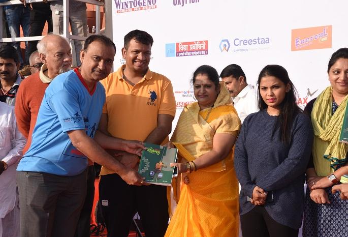 Unprecedented response to 'Lokmat Mahamarethan'; Smoke on 'social media' Discussions throughout the day | ‘लोकमत महामॅरेथॉन’ ला अभूतपूर्व प्रतिसाद; ‘सोशल मीडिया’वर धूम; दिवसभर चर्चा Unprecedented response to 'Lokmat Mahamarethan'; Smoke on 'social media' Discussions throughout the day | ‘लोकमत महामॅरेथॉन’ ला अभूतपूर्व प्रतिसाद; ‘सोशल मीडिया’वर धूम; दिवसभर चर्चा