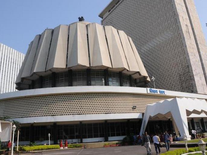 Maharashtra Assembly Election 2024: Universal outbreak of rebellion in the Maharashtra Election, as many as 157 rebels in the arena, what is the situation where? | राज्यात बंडखोरीचा सार्वत्रिक उद्रेक, तब्बल १५७ बंडखोर रिंगणात, कुठे कुठे काय स्थिती? Maharashtra Assembly Election 2024: Universal outbreak of rebellion in the Maharashtra Election, as many as 157 rebels in the arena, what is the situation where? | राज्यात बंडखोरीचा सार्वत्रिक उद्रेक, तब्बल १५७ बंडखोर रिंगणात, कुठे कुठे काय स्थिती?