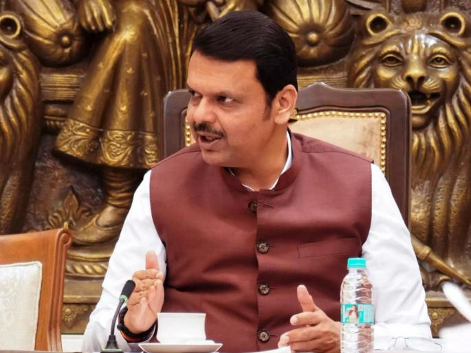 If there is a majority, the corporators can show the mayor the way home; State Cabinet decision | बहुमत असेल तर नगरसेवक दाखवू शकतील नगराध्यक्षांना घरचा रस्ता; राज्य मंत्रिमंडळाचा निर्णय If there is a majority, the corporators can show the mayor the way home; State Cabinet decision | बहुमत असेल तर नगरसेवक दाखवू शकतील नगराध्यक्षांना घरचा रस्ता; राज्य मंत्रिमंडळाचा निर्णय