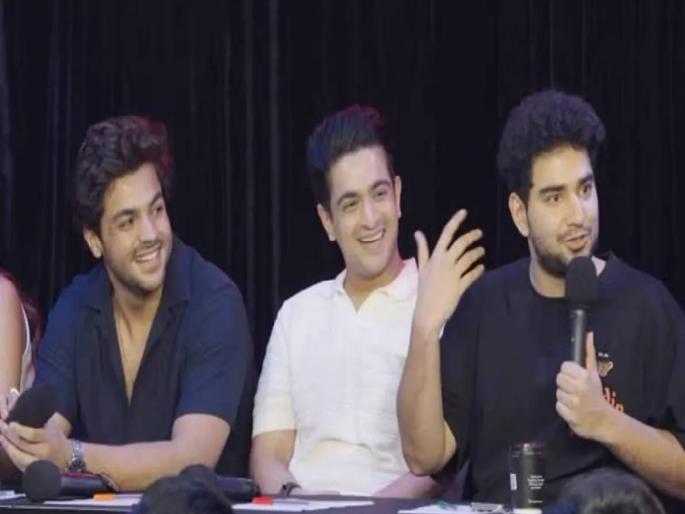 Maharashtra Cyber Cell filed a case against the YouTube show Indias Got Latent involved in all episods | अलाहाबादियाच्या एका विधानामुळे ४० जण अडचणीत; सहा एपिसोडमधील सर्व कलाकारांवर गुन्हा दाखल Maharashtra Cyber Cell filed a case against the YouTube show Indias Got Latent involved in all episods | अलाहाबादियाच्या एका विधानामुळे ४० जण अडचणीत; सहा एपिसोडमधील सर्व कलाकारांवर गुन्हा दाखल