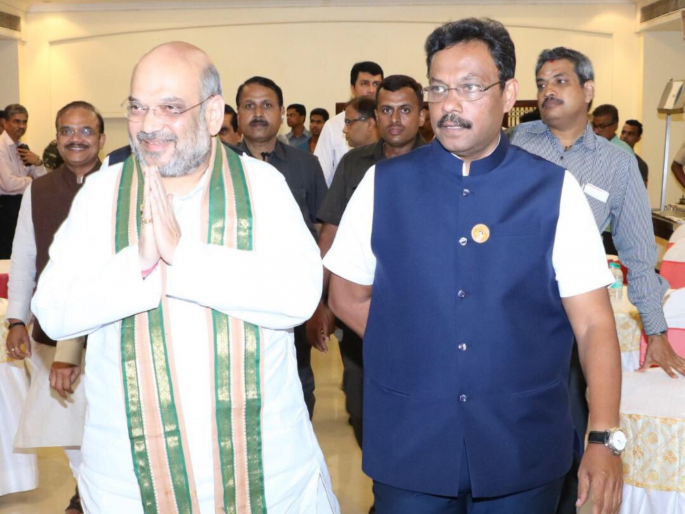 Who will be the Chief Minister? Vinod Tawde and Amit Shah met in Delhi | कोण होणार मुख्यमंत्री? विनोद तावडेंनी घेतली अमित शाहांची भेट; 40 मिनिटं चर्चा Who will be the Chief Minister? Vinod Tawde and Amit Shah met in Delhi | कोण होणार मुख्यमंत्री? विनोद तावडेंनी घेतली अमित शाहांची भेट; 40 मिनिटं चर्चा