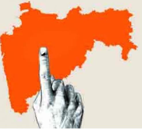 In the village of Chandrapur, there is a rally of interested workers | Vidhan Sabha Election 2019; चंद्रपूर जिल्ह्यात इच्छुक कार्यकर्त्यांच्या गावभेटी जोमात In the village of Chandrapur, there is a rally of interested workers | Vidhan Sabha Election 2019; चंद्रपूर जिल्ह्यात इच्छुक कार्यकर्त्यांच्या गावभेटी जोमात