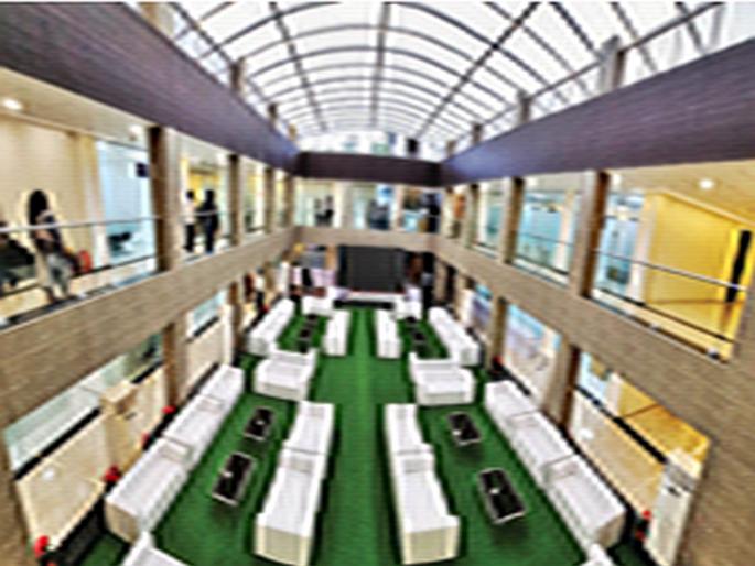 Maharashtra State Cabinet in 'Five Star'! Big hotels book, 300 vehicles ready | राज्य मंत्रिमंडळ ‘फाइव्ह स्टार’मध्ये! मोठी हॉटेल्स बुक, ३०० वाहने सज्ज Maharashtra State Cabinet in 'Five Star'! Big hotels book, 300 vehicles ready | राज्य मंत्रिमंडळ ‘फाइव्ह स्टार’मध्ये! मोठी हॉटेल्स बुक, ३०० वाहने सज्ज