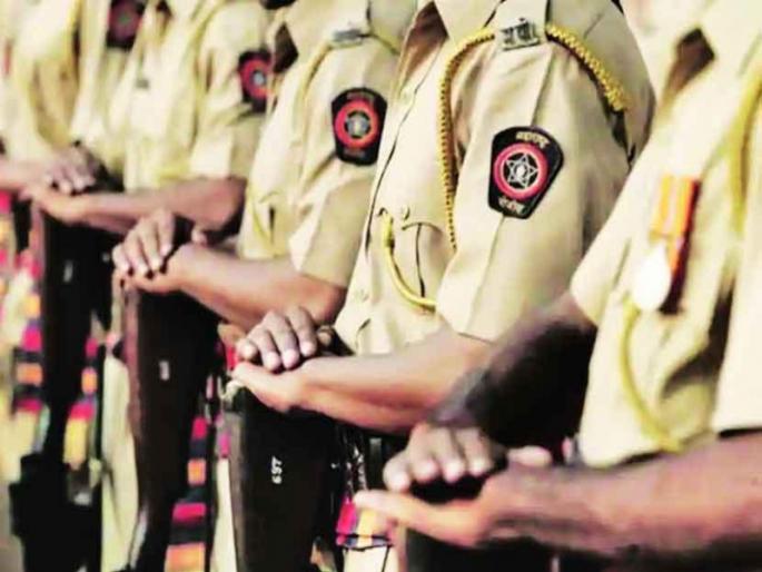 Option to appoint special police to reduce the stress on the police | पोलिसांवरचा ताण कमी करण्यासाठी विशेष पोलिसांच्या नेमणुकीचा पर्याय Option to appoint special police to reduce the stress on the police | पोलिसांवरचा ताण कमी करण्यासाठी विशेष पोलिसांच्या नेमणुकीचा पर्याय