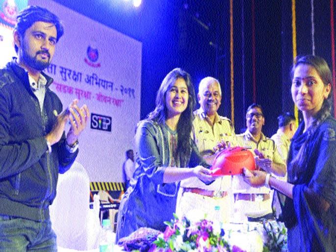 Do not try to break the rules - the police commissioner | नियम तोडण्याची सवय लावू नका - पोलीस आयुक्त Do not try to break the rules - the police commissioner | नियम तोडण्याची सवय लावू नका - पोलीस आयुक्त