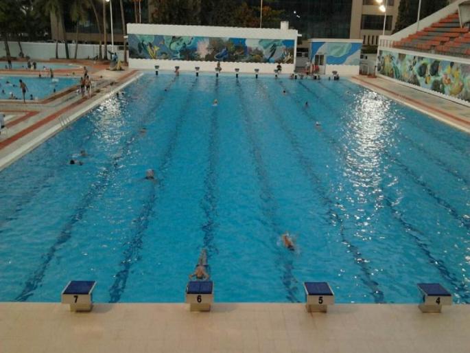 Swim in the lake many lost their teeth Skin disorders caused by excess chlorine in mumbai | तलावात पोहले, अनेकांचे दात पडले; अतिरिक्त क्लोरिनमुळे झाले त्वचेचे विकार Swim in the lake many lost their teeth Skin disorders caused by excess chlorine in mumbai | तलावात पोहले, अनेकांचे दात पडले; अतिरिक्त क्लोरिनमुळे झाले त्वचेचे विकार